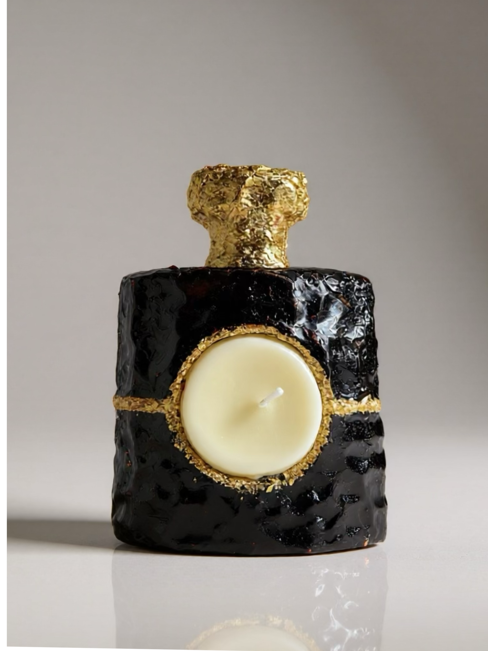 Golden Noir candle
